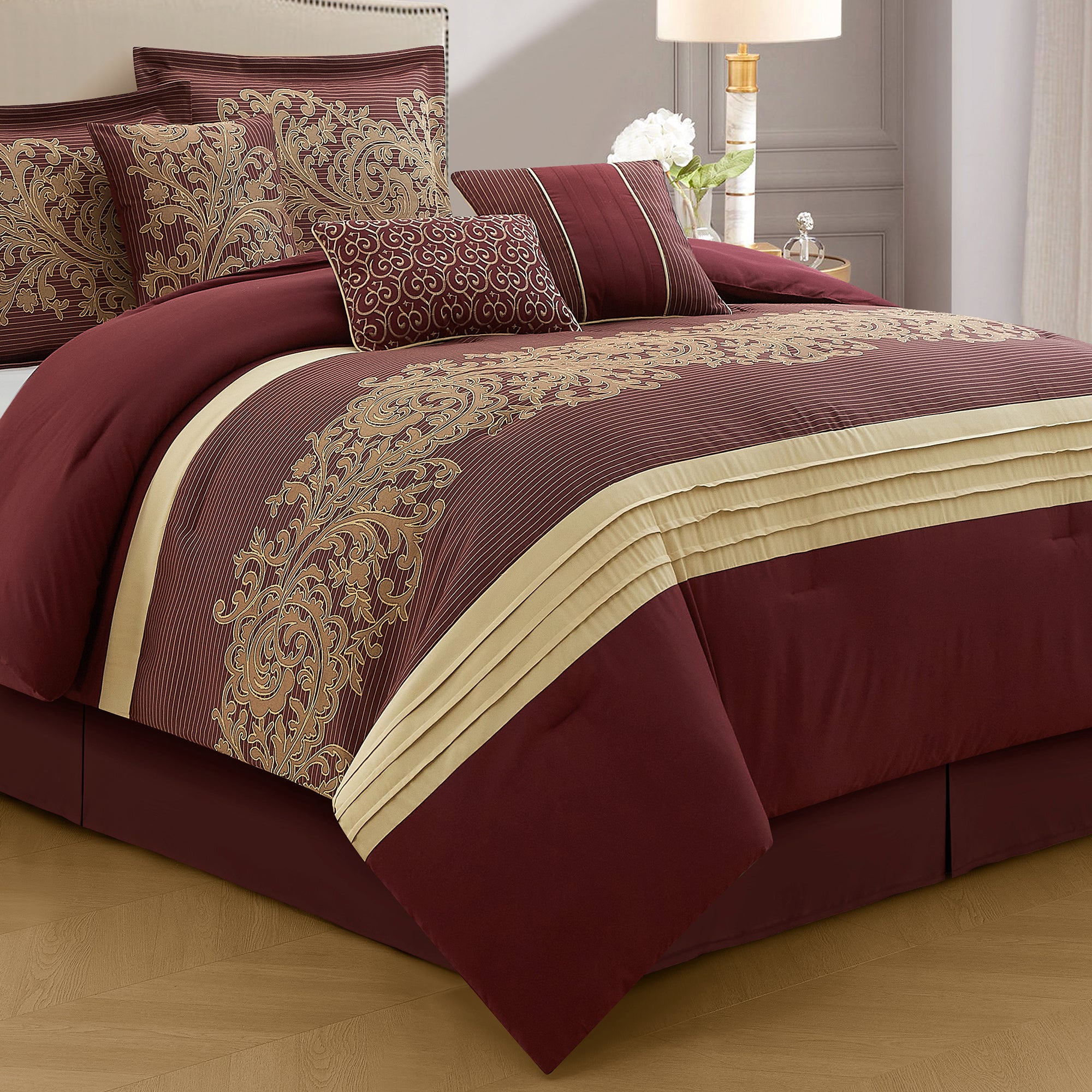 LANCO MODERN LIFESTYLE Margret Comforter Set, Damask Jacquard with Matching Solid Piece Work, 7 Piece Soft Bedding Set for All Season, Bed Skirt, Pillow Shams and Decorative Pillows