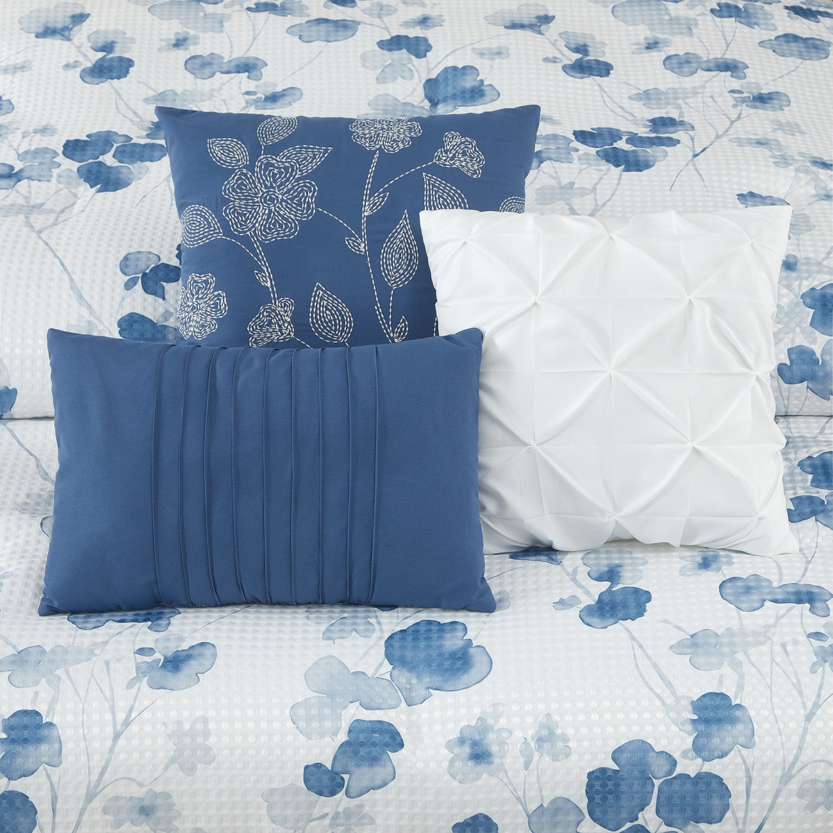 LANCO MODERN LIFESTYLE 7 Pieces Comforter Set, Blue Watercolor Florals on White, Printed Waffle with Solid Microfiber Piecework, Bed in a Bag, Bedskirt, Pillow Shams and Decor Pillows
