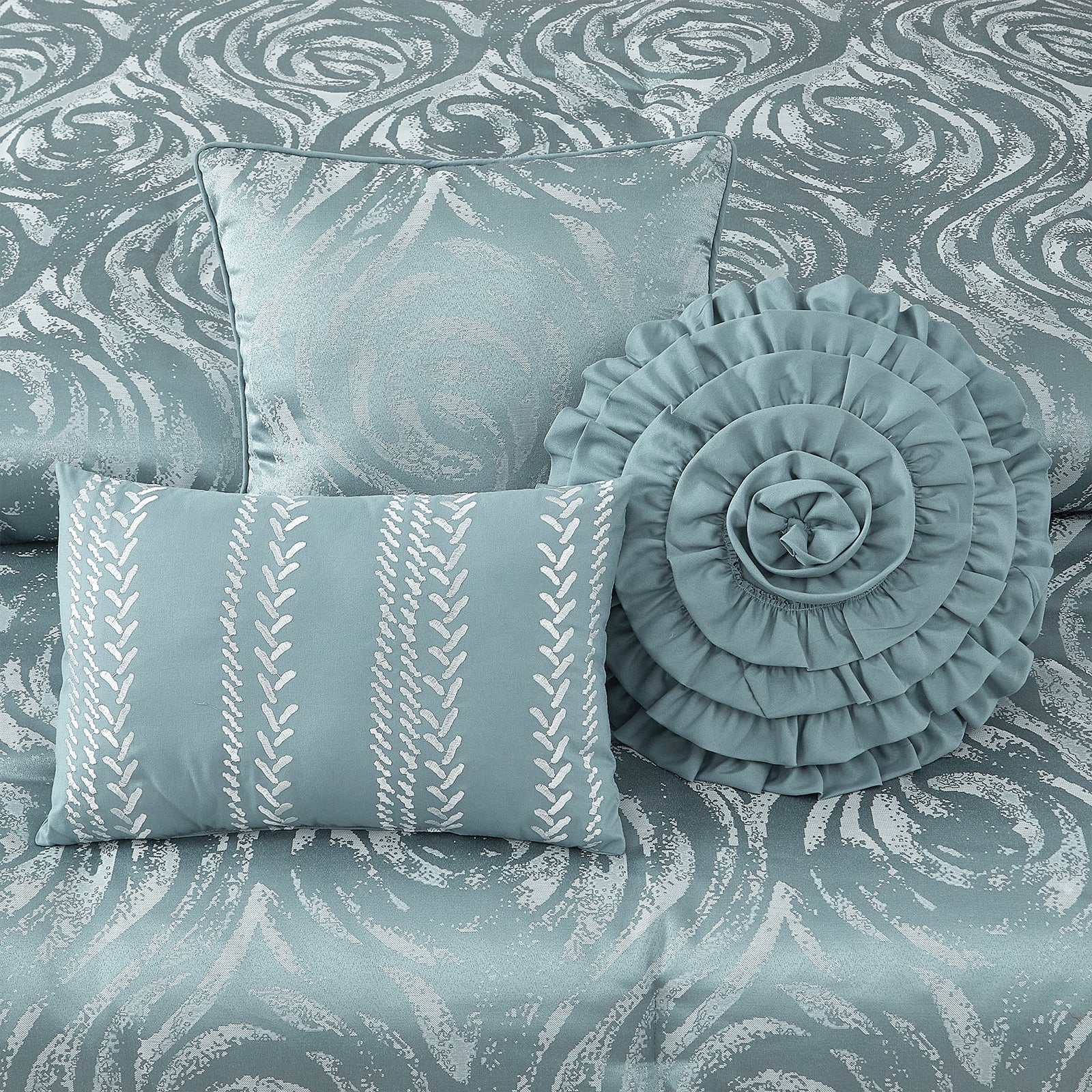 LANCO MODERN LIFESTYLE Alameda 7 Piece Comforter Set, Elegant Floral Jacquard, Ultra Soft Bed Set for All Seasons, Bed in a Bag with Comforter, Bed Skirt, Pillow Shams & Decor Pillows