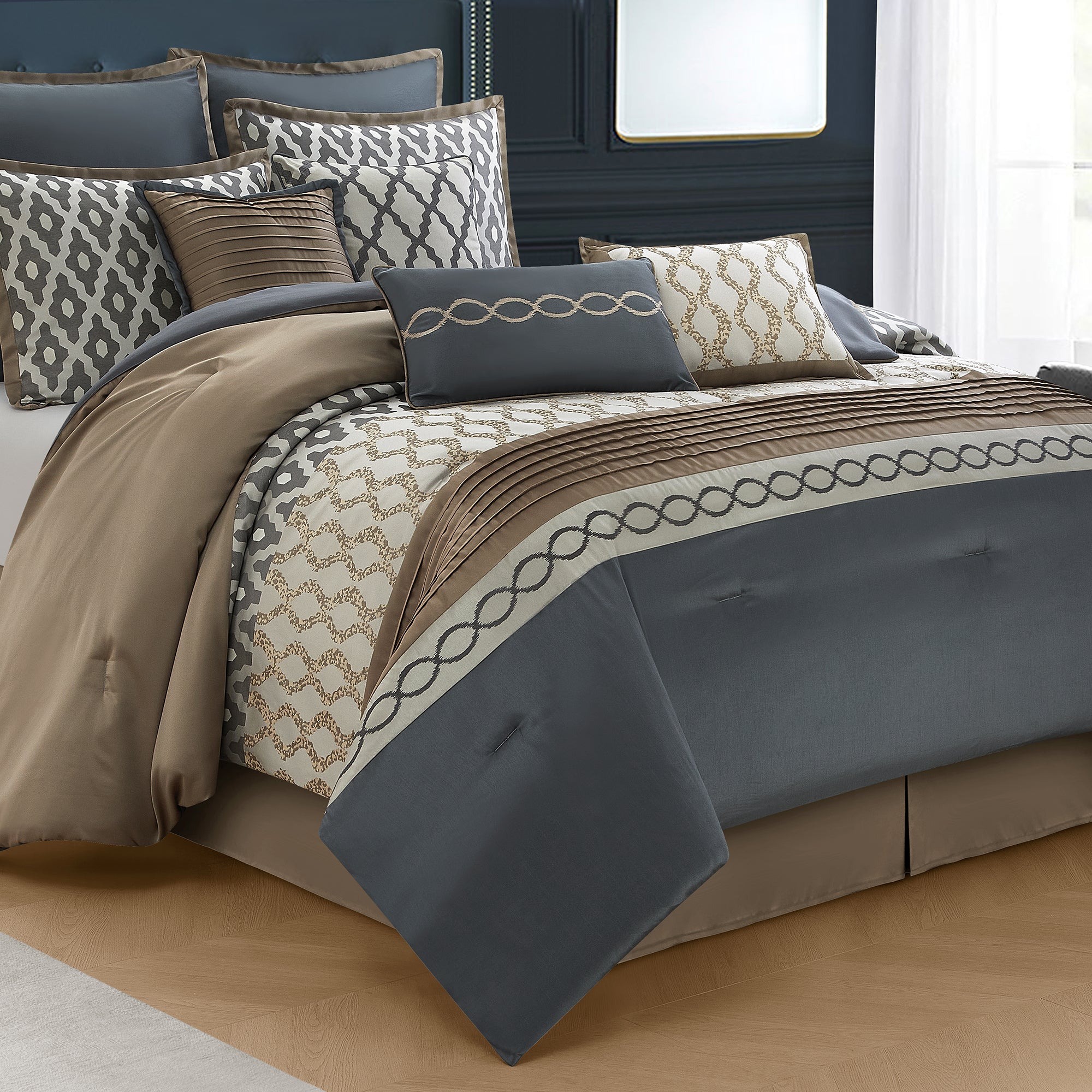 LANCO MODERN LIFESTYLE Caval Comforter Set, 10 Piece Bed in a Bag for All Seasons, Luxury Extreme Comfort Bedding Sets with Bedskirt, Pillow Shams, Euro Shams and Decor Pillows