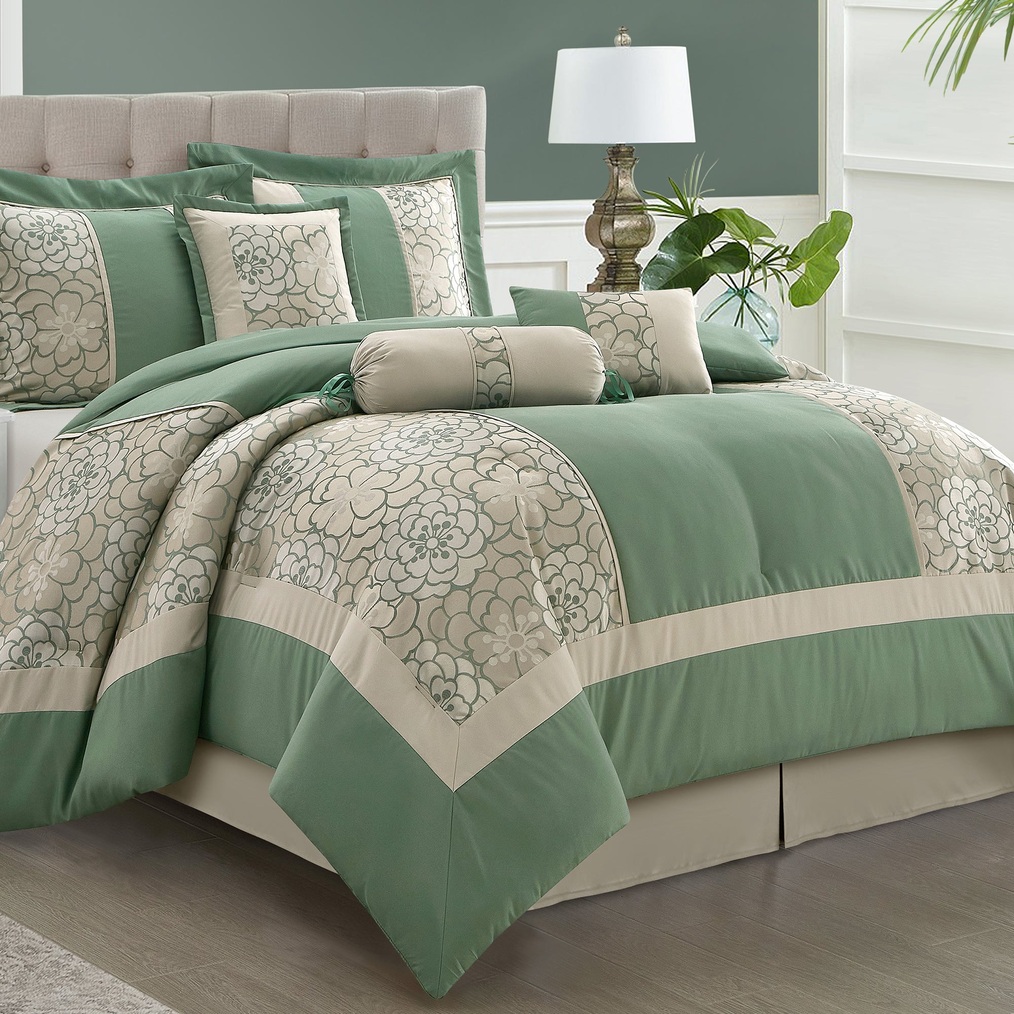 LANCO MODERN LIFESTYLE Sibyl 7 Pieces Comforter Set