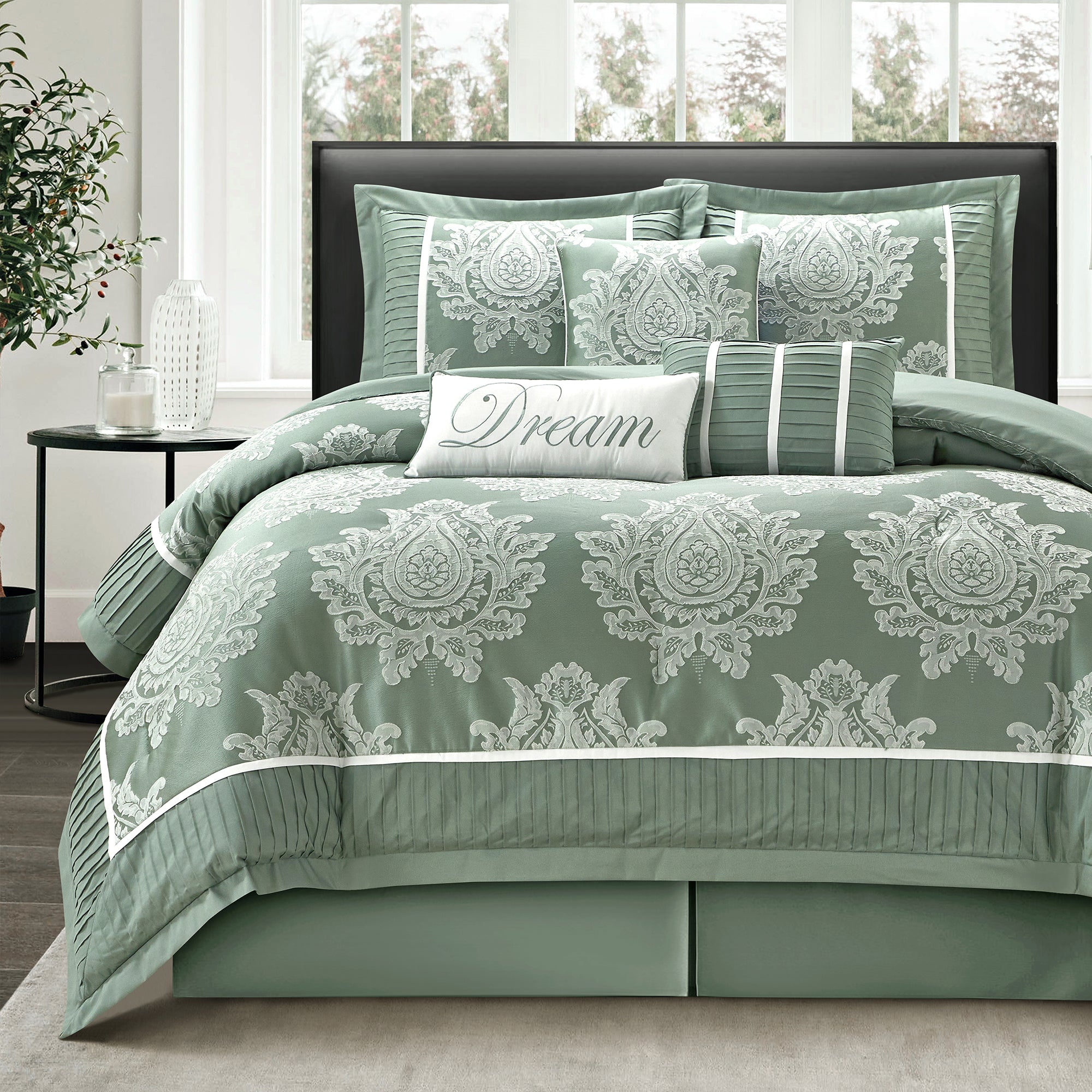 LANCO MODERN LIFESTYLE Therese Comforter Set 7 Pieces, Jacquard Woven with Damask, Bedding Set in a Bag Includes Comforter, Bed Skirt, Pillow Shams, and Decorative Pillows